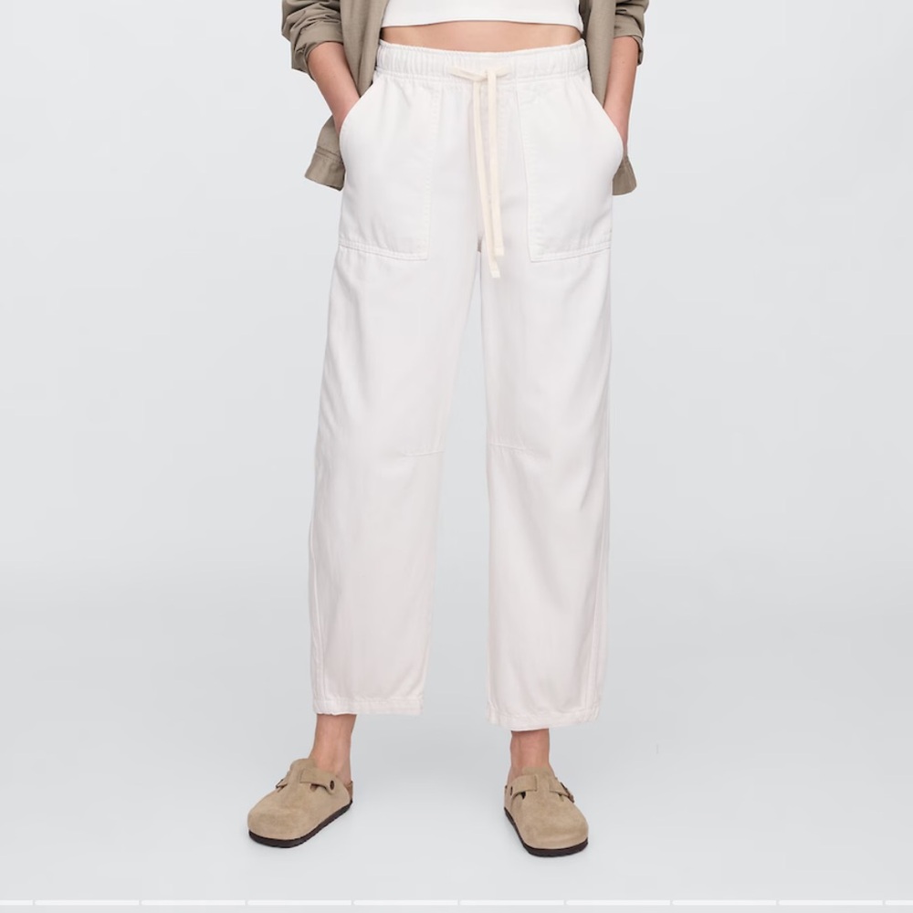 GAP Mid Rise Pull-On Soft Barrel Jeans